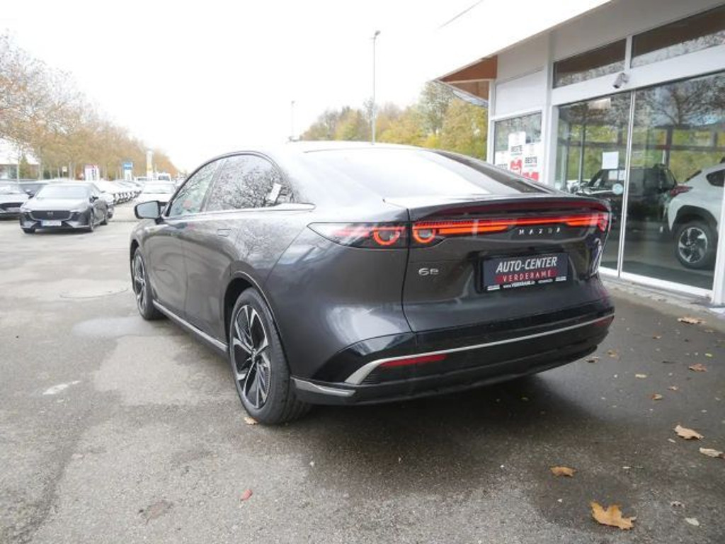 Mazda 6e
