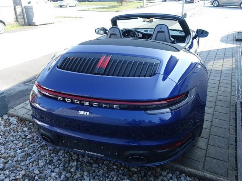 Porsche 992