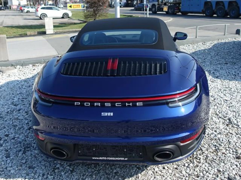 Porsche 992
