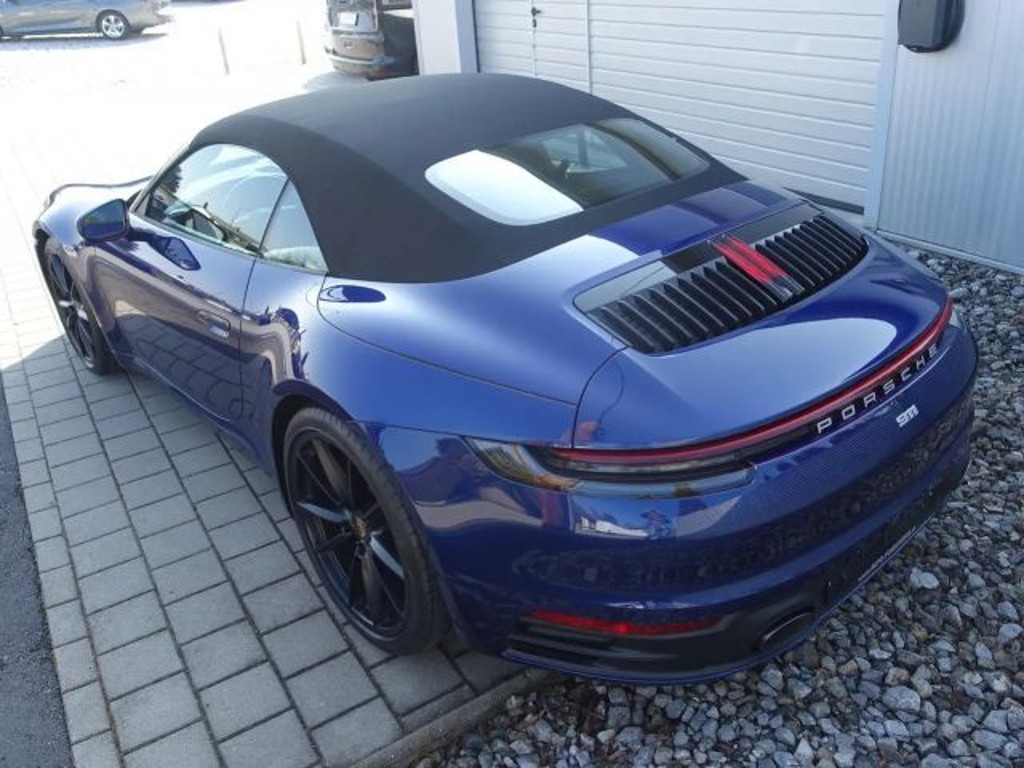 Porsche 992