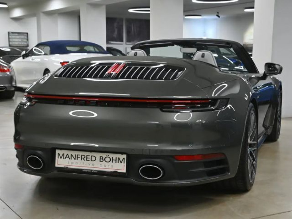 Porsche 992