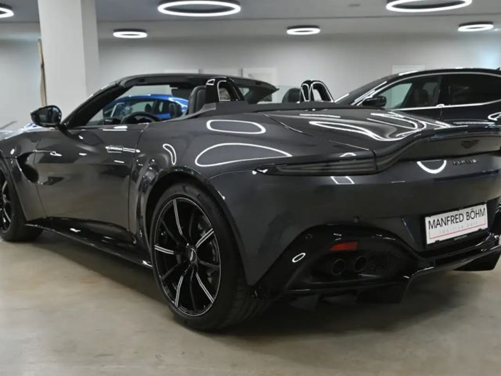 Aston Martin Vantage