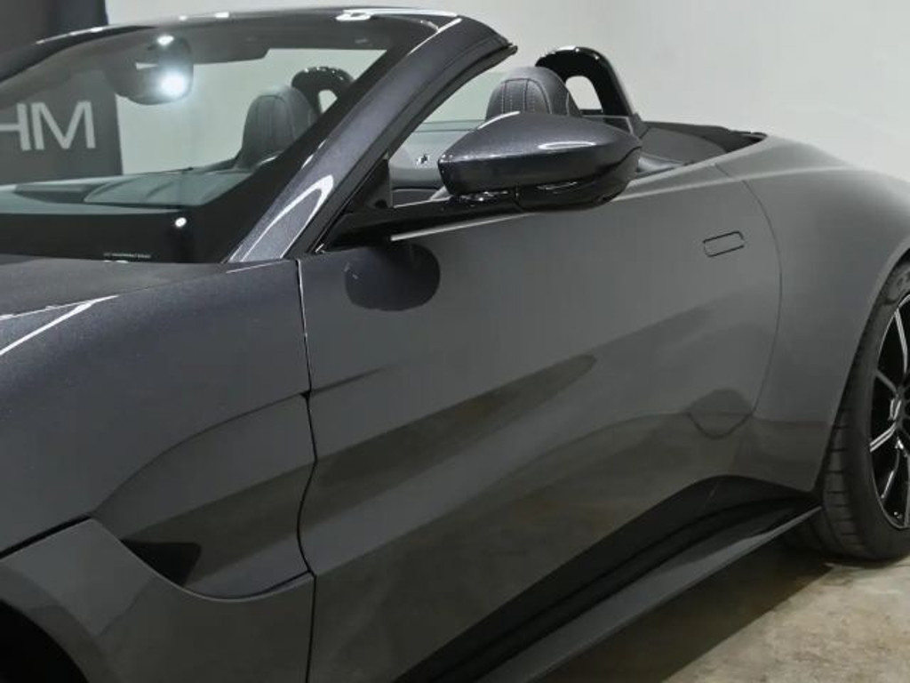 Aston Martin Vantage