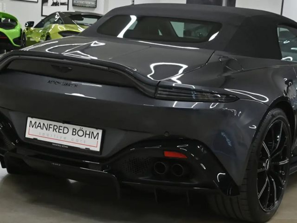 Aston Martin Vantage