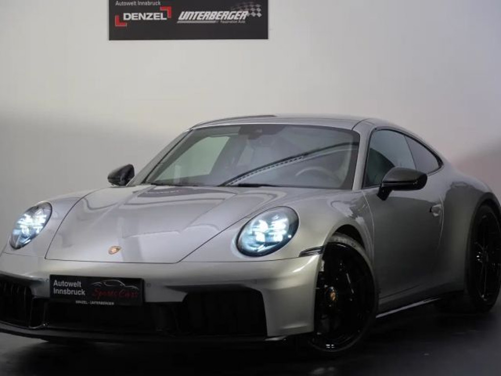 Porsche 992 GTS Turbo Carrera Coupé 4