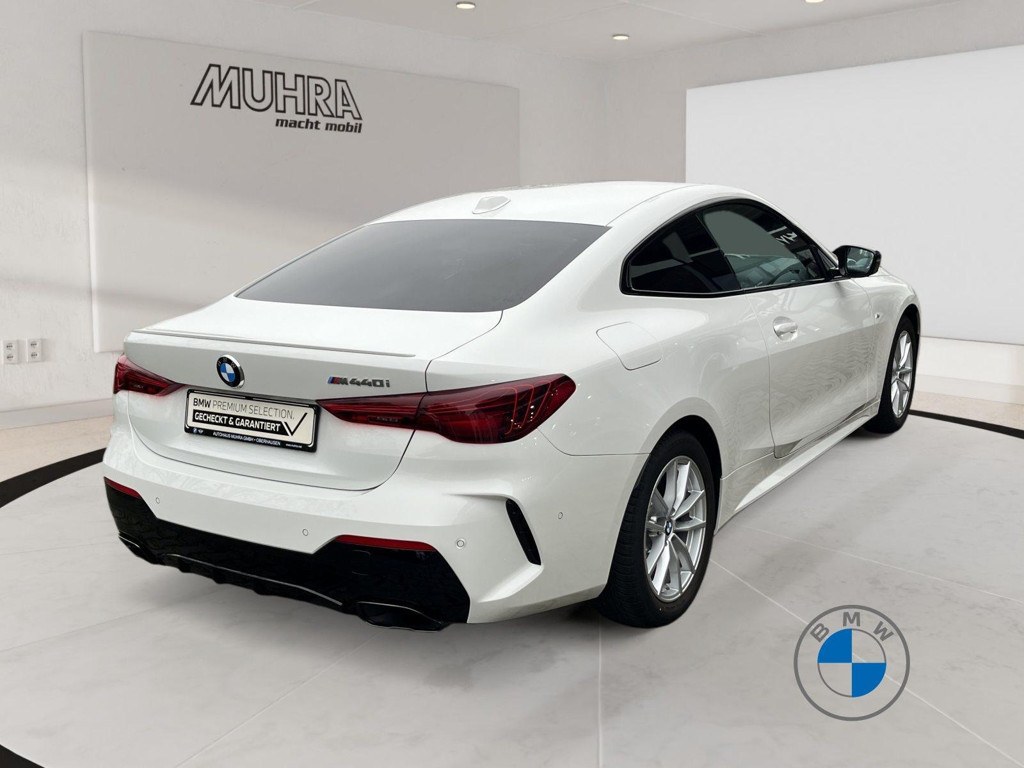 BMW M440