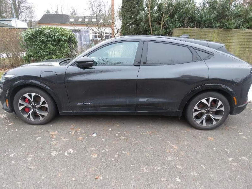 Ford Mustang Mach-E AWD