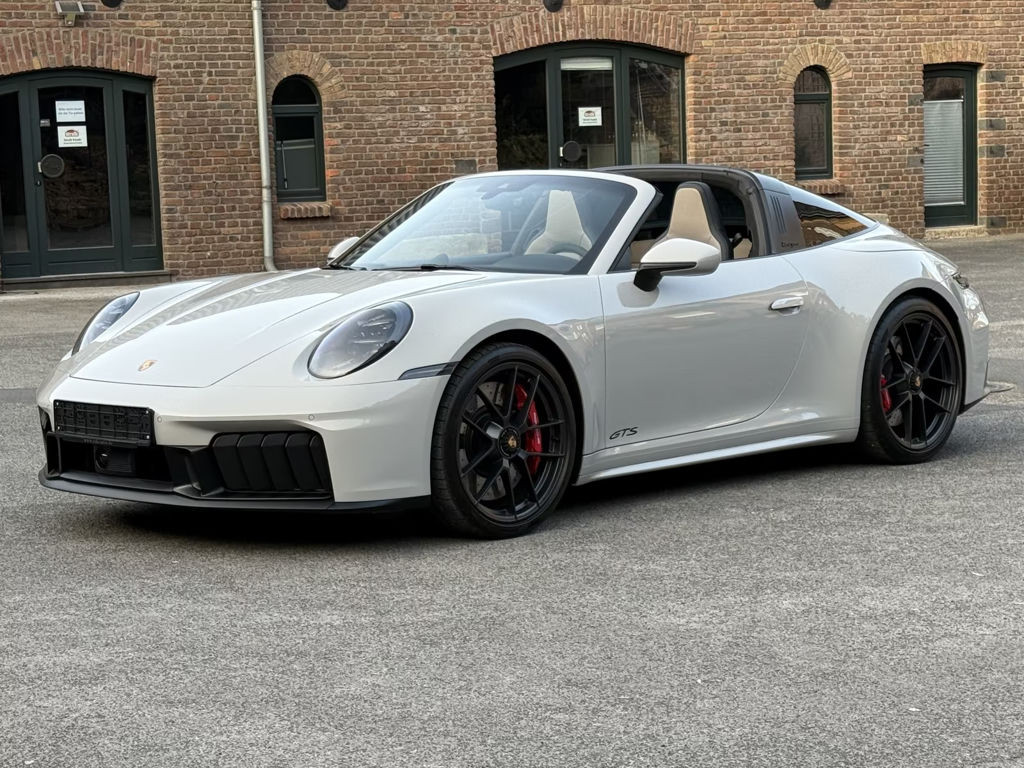 Porsche 992