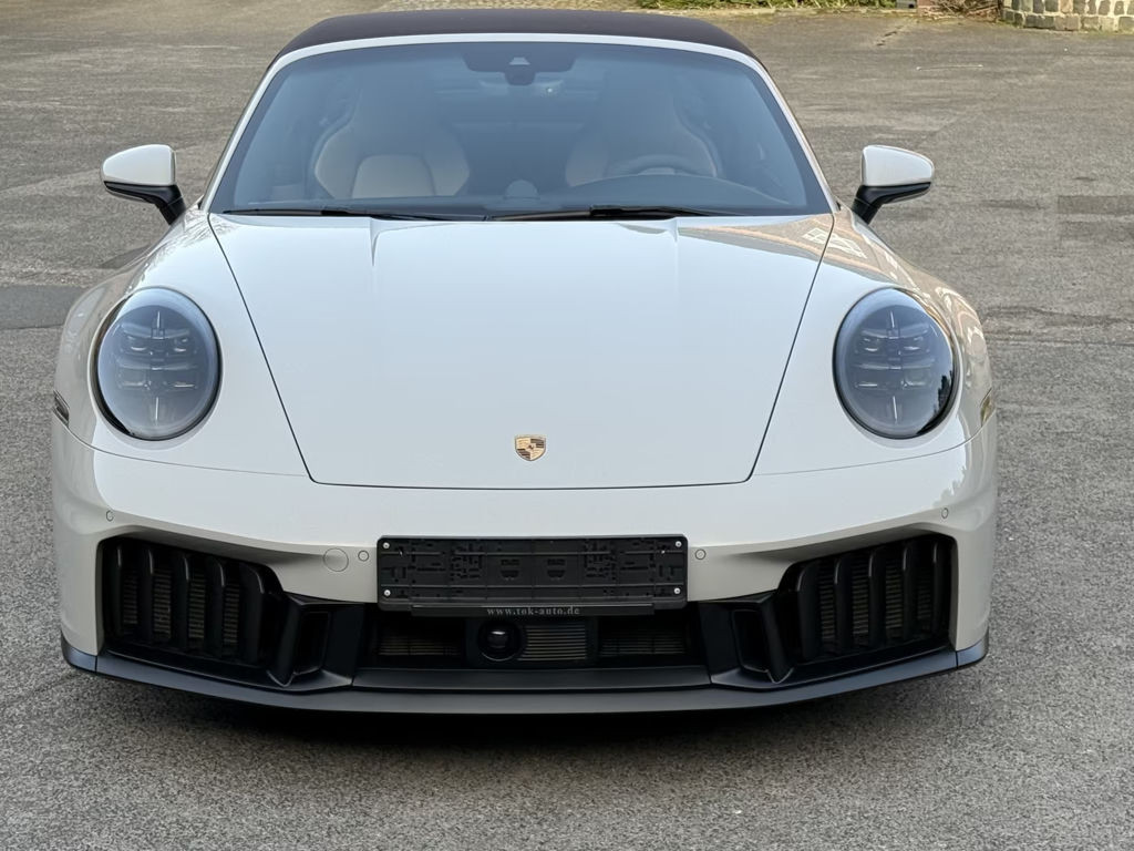 Porsche 992