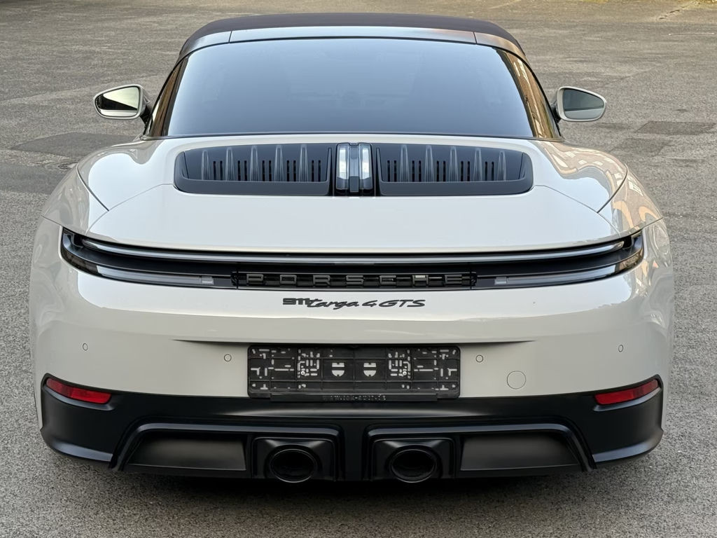 Porsche 992