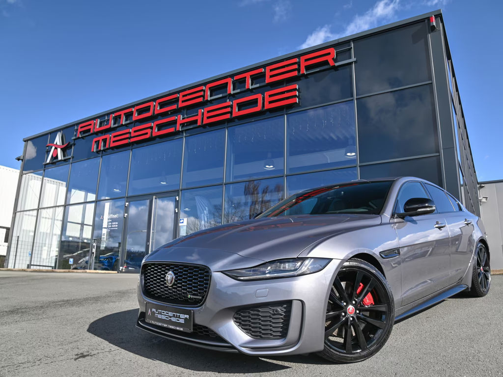 Jaguar XE R-Dynamic P250