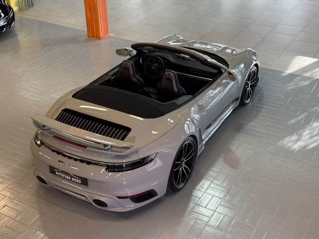 Porsche 992