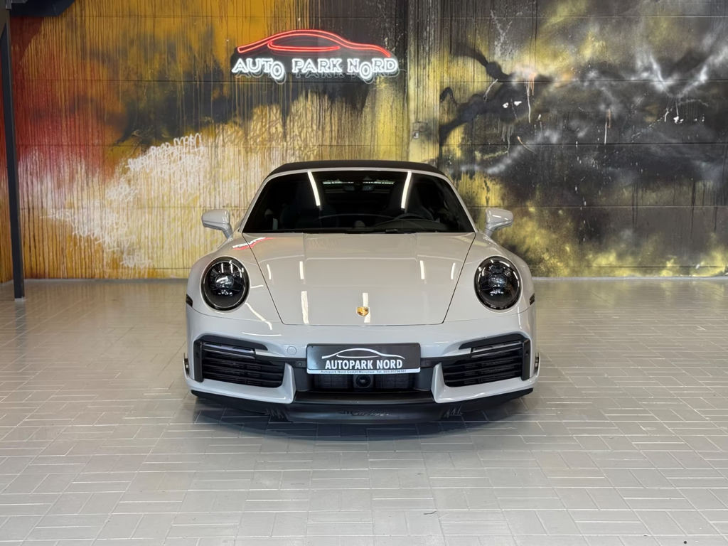 Porsche 992