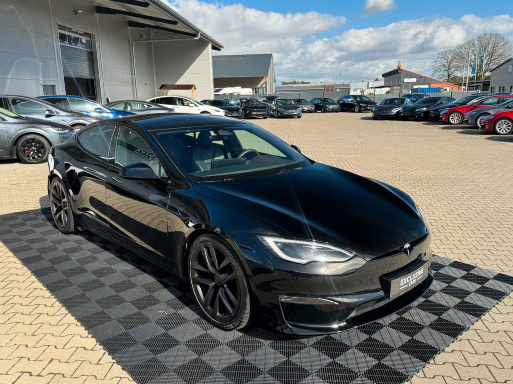 Tesla Model S