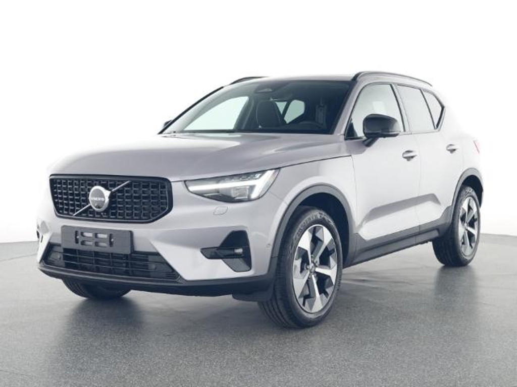Volvo XC40 Plus Dark