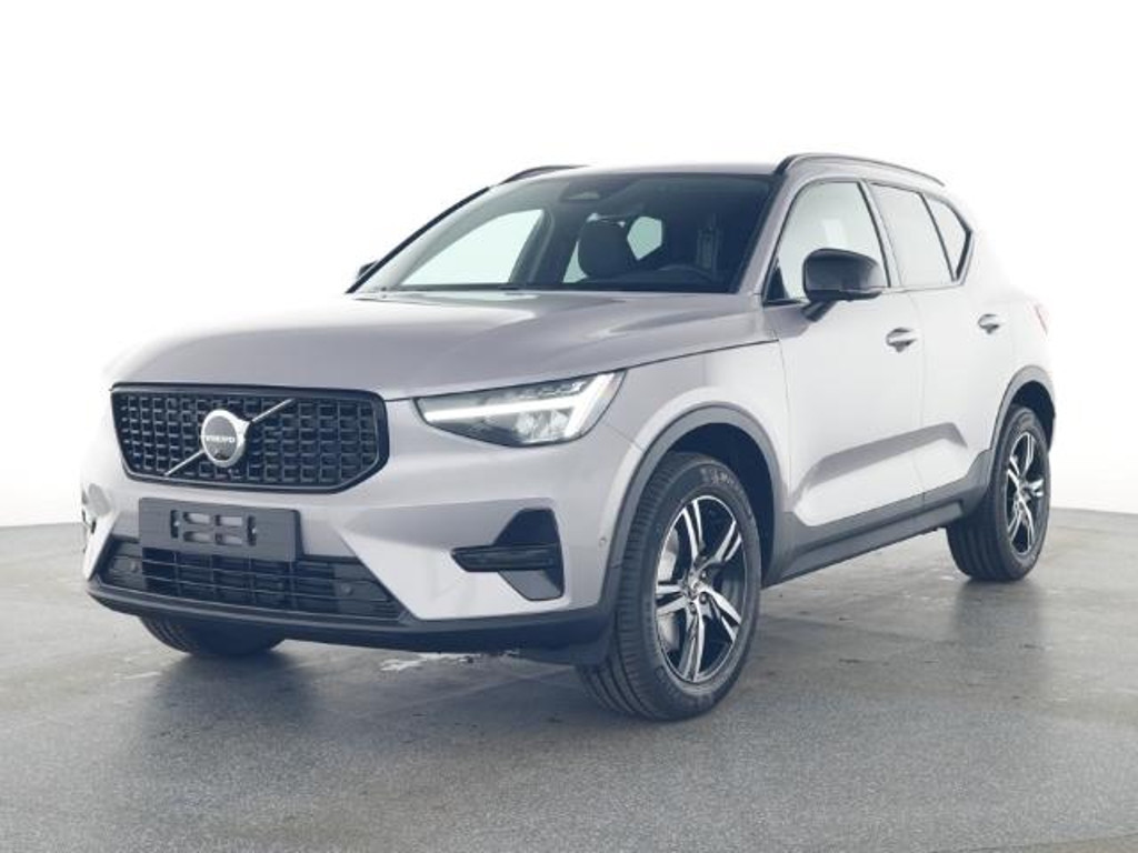 Volvo XC40 Plus Dark
