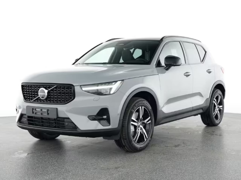 Volvo XC40 Plus Dark