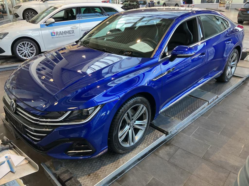 Volkswagen Arteon R-Line IQ.Drive 2.0 TSI
