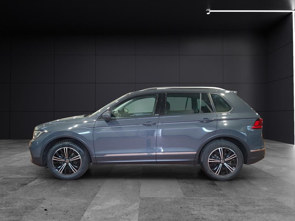 Volkswagen Tiguan TSI Active LED Navi ACC RFK SH 18"