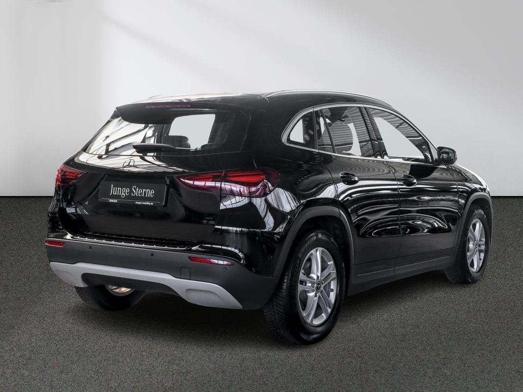 Mercedes-Benz GLA-Klasse GLA 200 Rückfahrkamera Sitzheizung MBUX-Navi LED