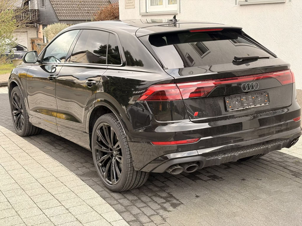 Audi SQ8