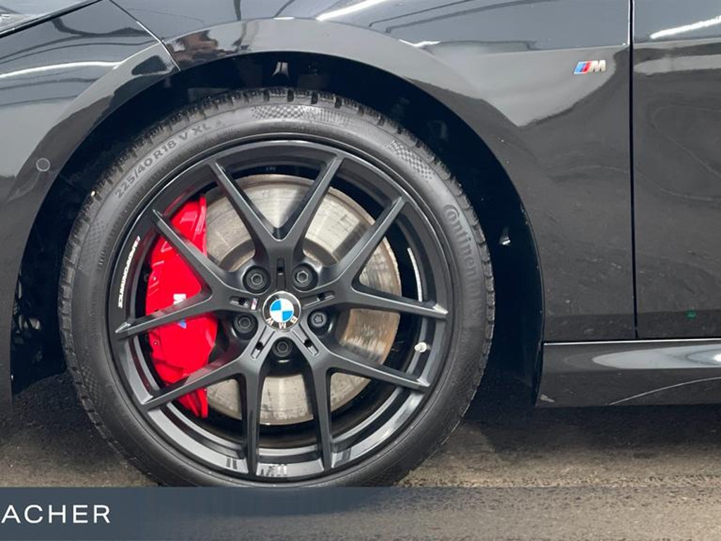 BMW M235