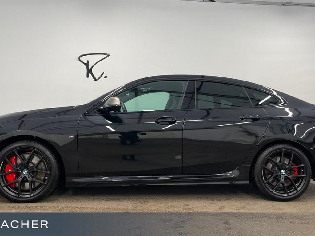 BMW M235