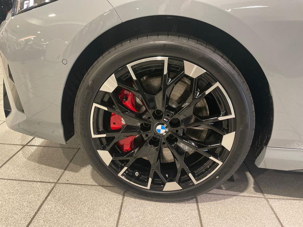 BMW M235