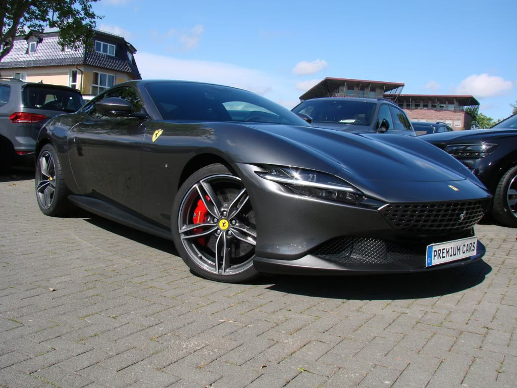 Ferrari Roma V8 Grigio Silverstone Carbon MagneRide LED