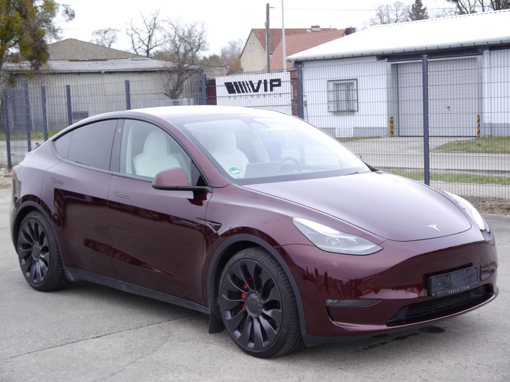 Tesla Model Y Performance Dual Motor AWD