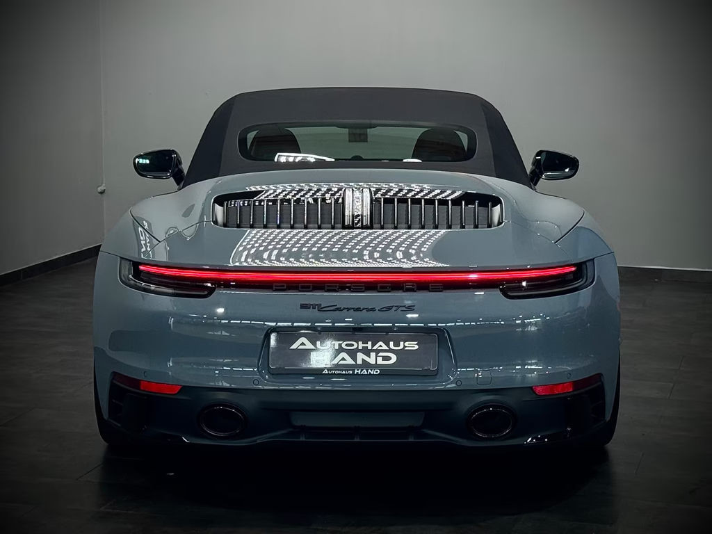 Porsche 992
