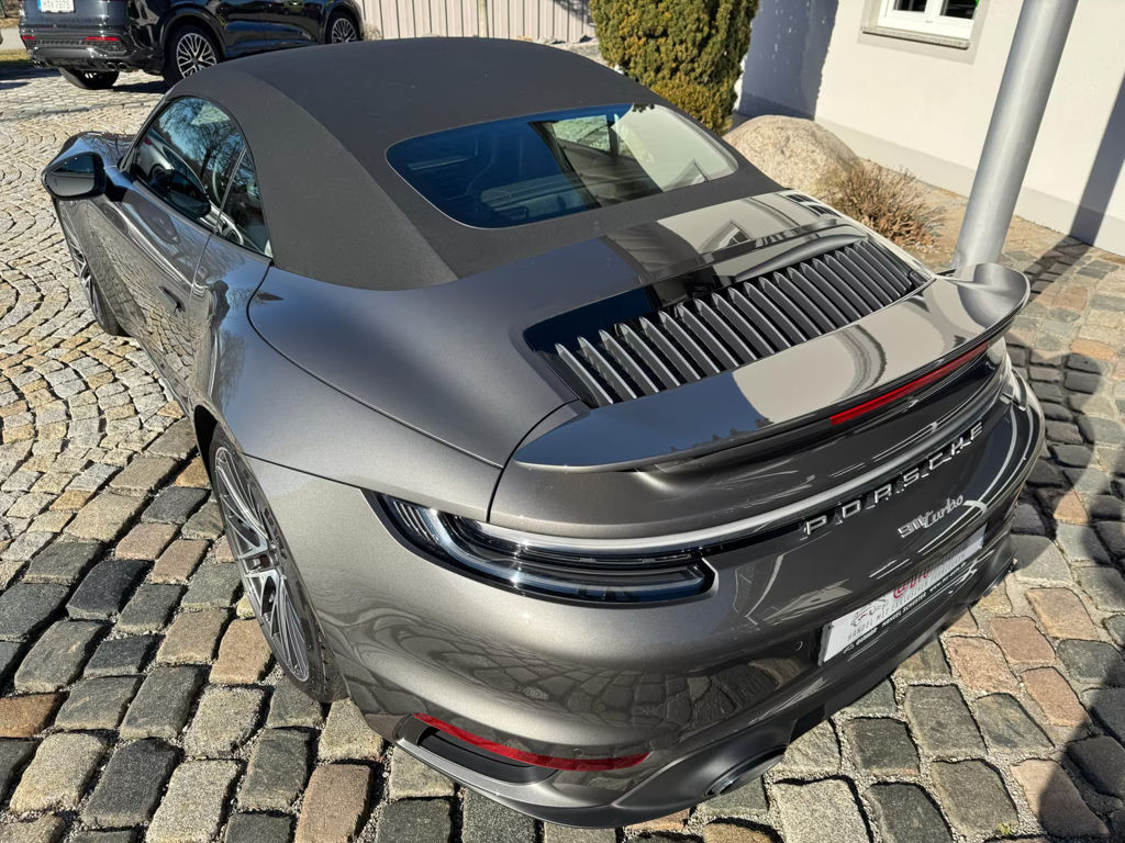 Porsche 992