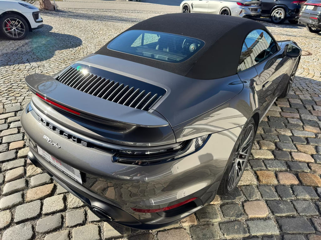 Porsche 992