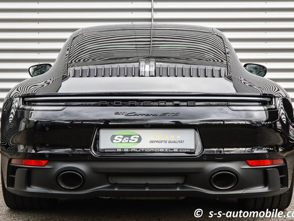 Porsche 992