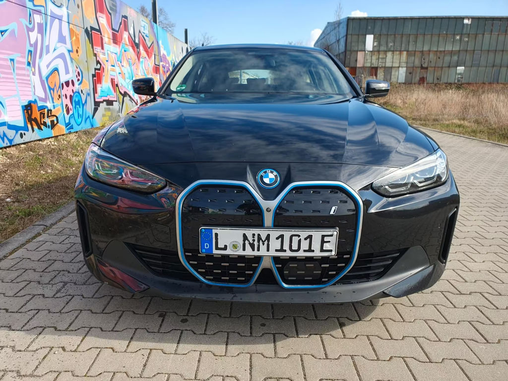 BMW i4