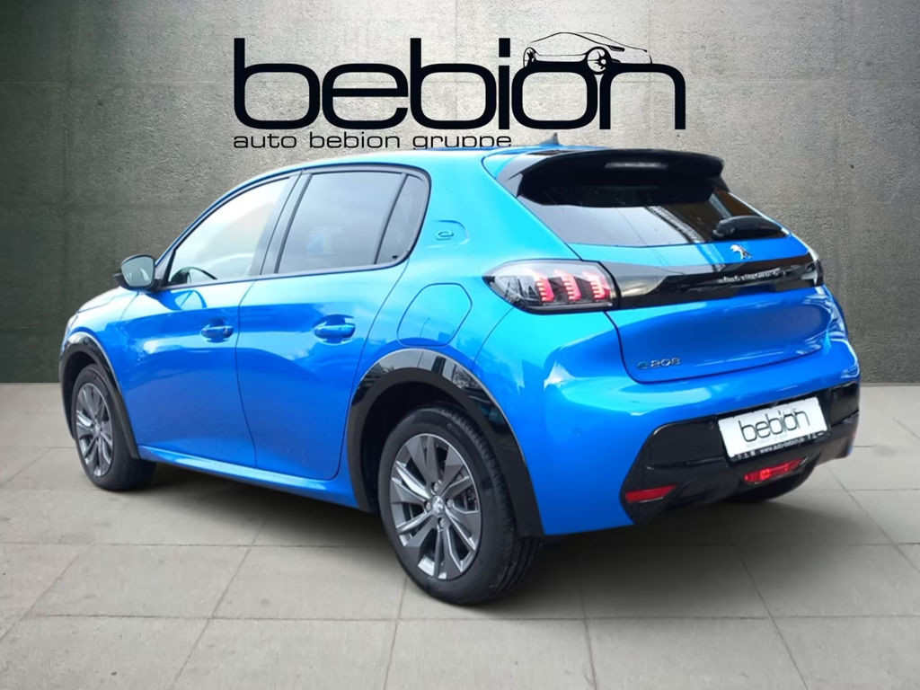 Peugeot e-208