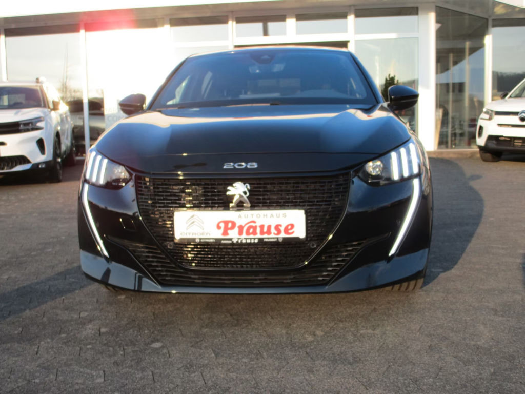Peugeot e-208