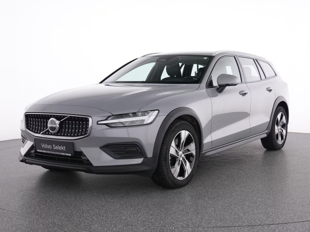 Volvo V60 Cross Country AWD Plus