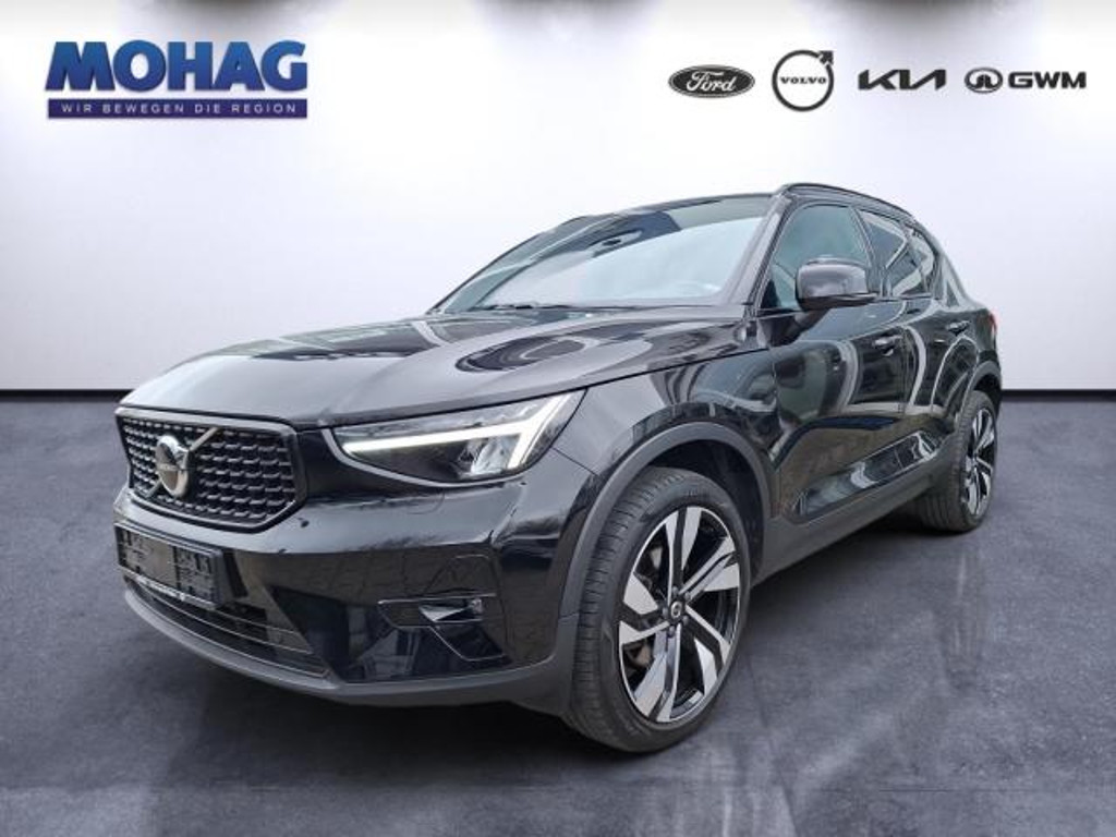 Volvo XC40 Ultimate Dark