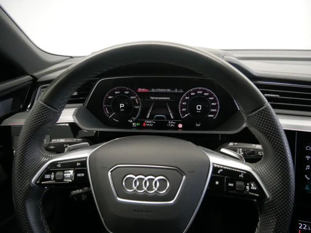 Audi e-tron
