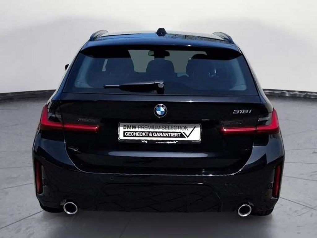 BMW 3 Serie 318 M-Sport Touring 318i