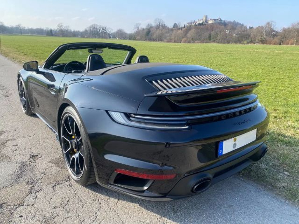 Porsche 992