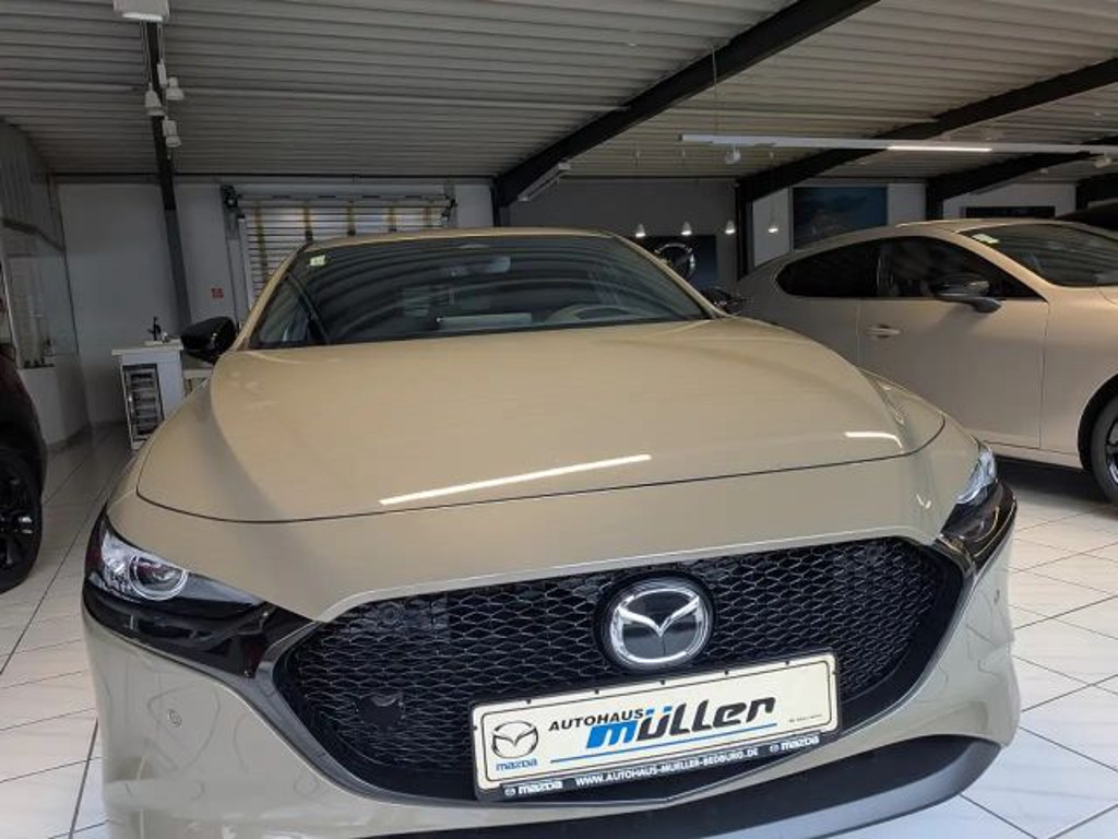 Mazda 3 SkyActiv 2.5L Homura e-Skyactiv