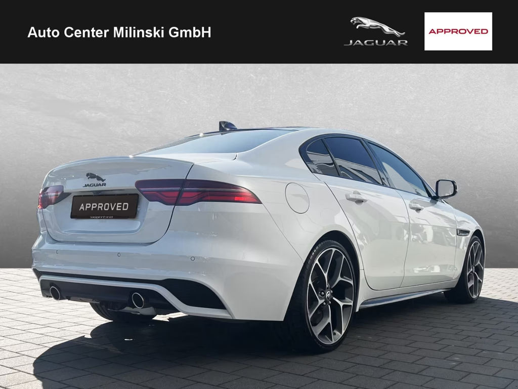 Jaguar XE