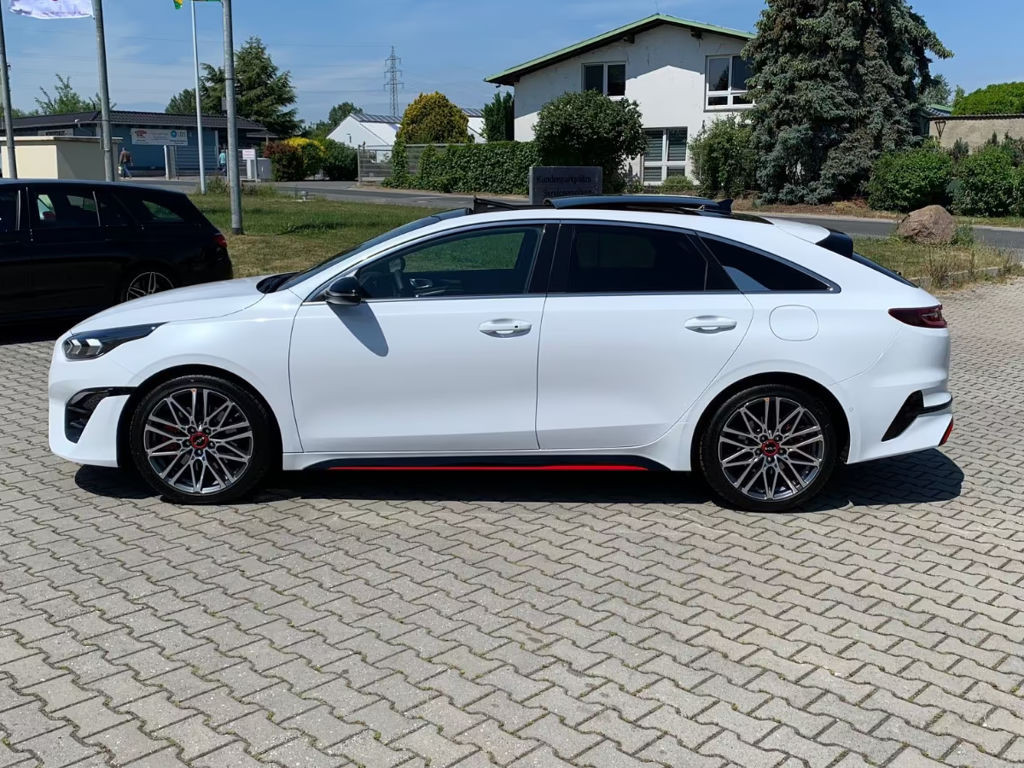 Kia ProCeed