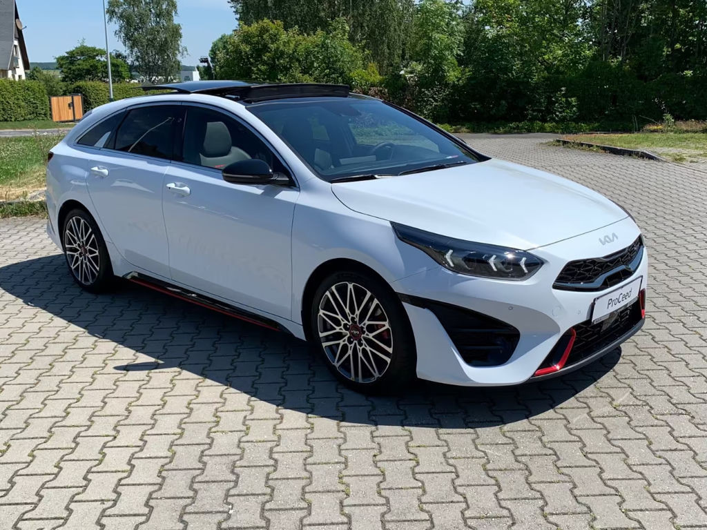 Kia ProCeed