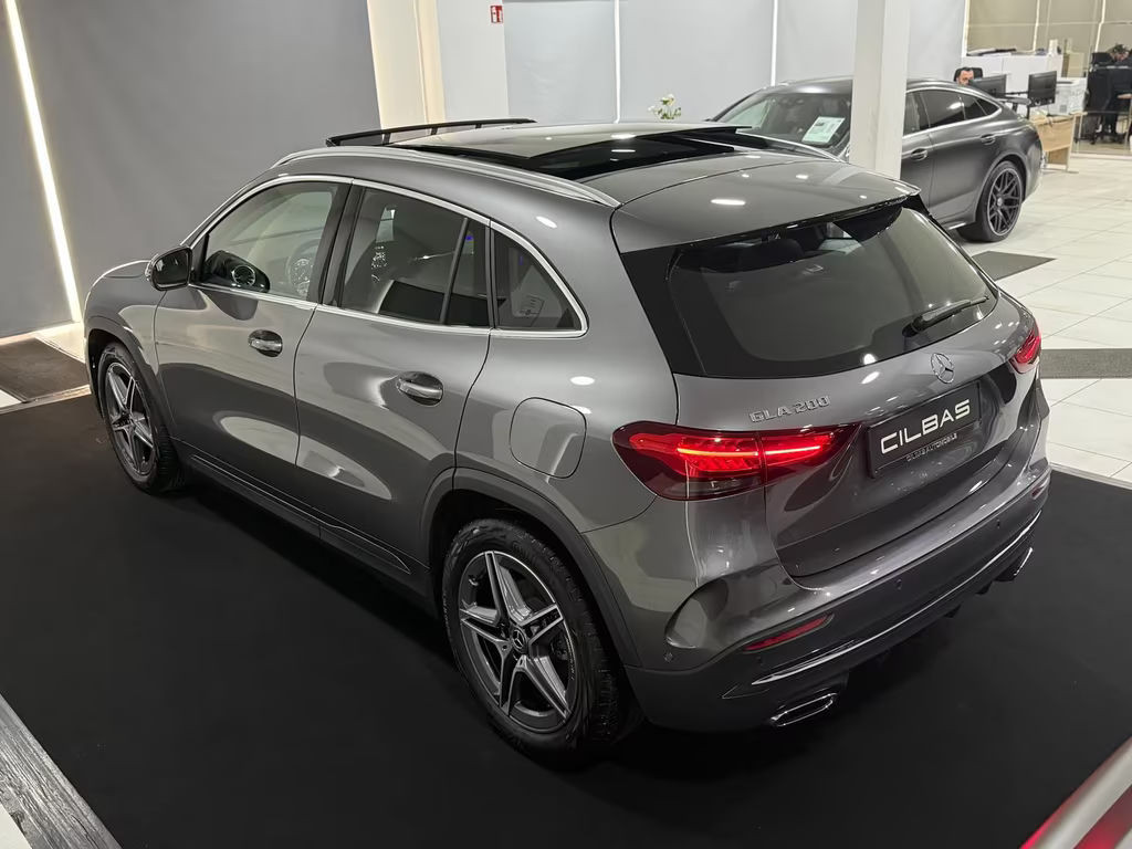 Mercedes-Benz GLA-Klasse