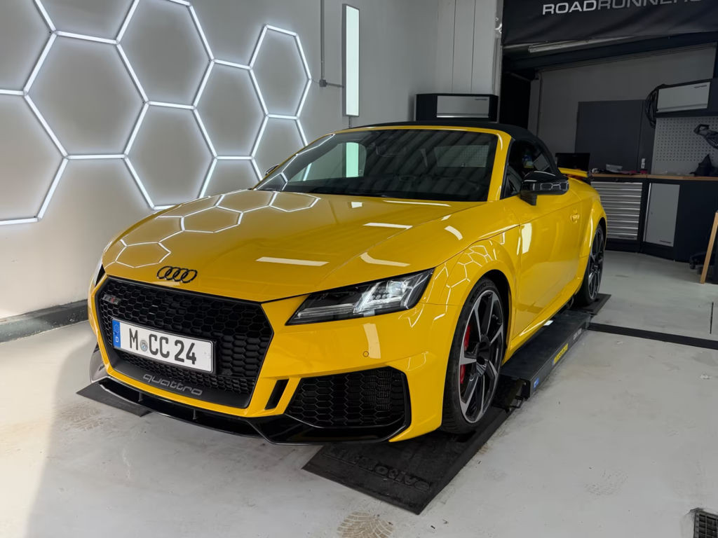 Audi TT RS Roadster Cabriolet Quattro