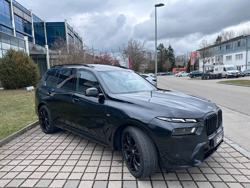 BMW X7