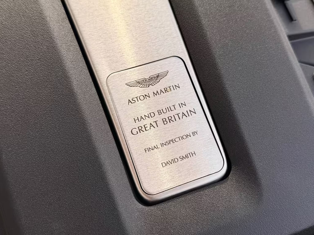 Aston Martin DBX